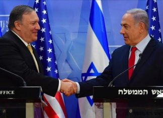 Menlu AS Mike Pompeo dan PM Israel Benjamin Netanyahu di Yerusalem. Menlu AS menyerahkan keputusan aneksasi atau pencaplokan wilayah Tepi Barat kepada Israel. Ilustrasi.