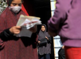 Tenda Jadi Ruang Kelas, Ratusan Ribu Anak Gaza Kembali Sekolah Usai 3 Tahun Terhenti