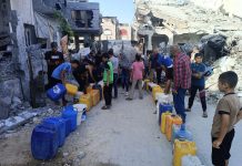 Di Tengah Tenda Pengungsian dan Raungan Truk Air, Warga Gaza Menghadapi Krisis Air Terparah