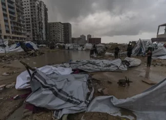 17 Warga Gaza Syahid akibat Runtuhnya Bangunan Imbas Cuaca Ekstrem