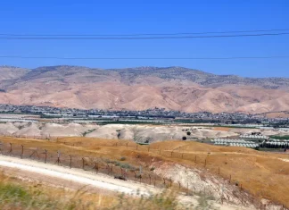 Tembok Baru Israel di Tepi Barat: Di Mana Dibangun dan Apa Motifnya?