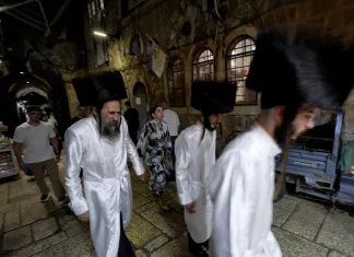 Diskriminasi Nyata, Israel Tutup Al-Aqsa tapi Izinkan Ritual Yahudi di Al-Buraq