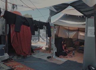 Mengakali Hidup Tanpa Listrik, Kreativitas Warga Gaza Bertahan di Bawah Terik Matahari