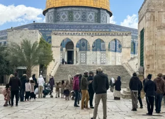 Ratusan Pemukim Nodai Al-Aqsa, Israel Mau Gusur Puluhan Rumah di Al-Quds