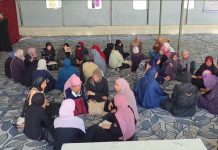 Di Bawah Tenda Plastik, Anak-Anak Gaza Terus Menghafal Al-Qur’an di Tengah Hujan Bom