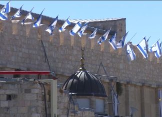 Rampok Tempat Bersejarah, Israel Mulai Pasang Atap Besi di Pelataran Masjid Ibrahimi