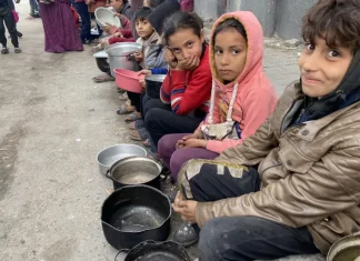 Panci Kosong dan Jeritan Tanpa Suara: Perjuangan Warga Gaza Bertahan Hidup dari Bencana Kelaparan