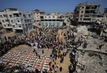 Pemakaman Massal di Gaza: Setelah Berbulan-Bulan Tertimbun, 112 Jenazah Dimakamkan