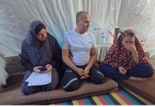 Bebas dari Penjara Israel, Ahmed Al-Siqli Pulang ke Gaza Hanya untuk Mengubur Enam Anaknya
