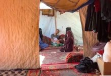 Penderitaan Ganda Disabilitas Gaza, Harus Merangkak Demi Bertahan Hidup