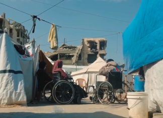 “Aku Takut, Mama”: Anak-Anak Disabilitas Gaza Bertaruh Nyawa di Antara Kelaparan dan Bom