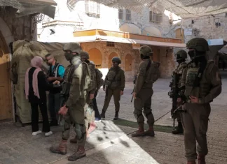 Militer Israel Tangkap Tiga Polisi Palestina di Barat Ramallah