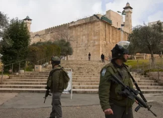 Militer Israel Tutup Masjid Ibrahimi dan Lumpuhkan Sekolah di Hebron
