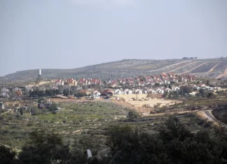 Haram Hukumnya Tinggalkan Tanah ini, Kisah Keluarga Palestina yang Dikepung 3 Pemukiman Ilegal