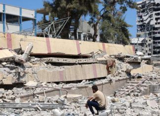 Sekolah Hancur, 350 Ribu Siswa Gaza Belajar di Bawah Tenda