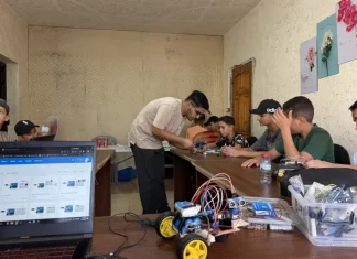 Peralatan Terbatas, Ambisi Tak Terbatas: Anak-Anak Gaza Belajar Robotika di Tengah Perang