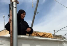“Saya Akan Tetap Bertahan”, Perempuan Palestina Tantang Penggusuran Israel di Masafer Yatta